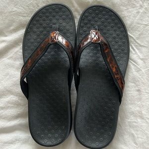 Vionic Sandals, great shape.